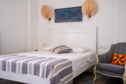 Flora Bozcaada Otel